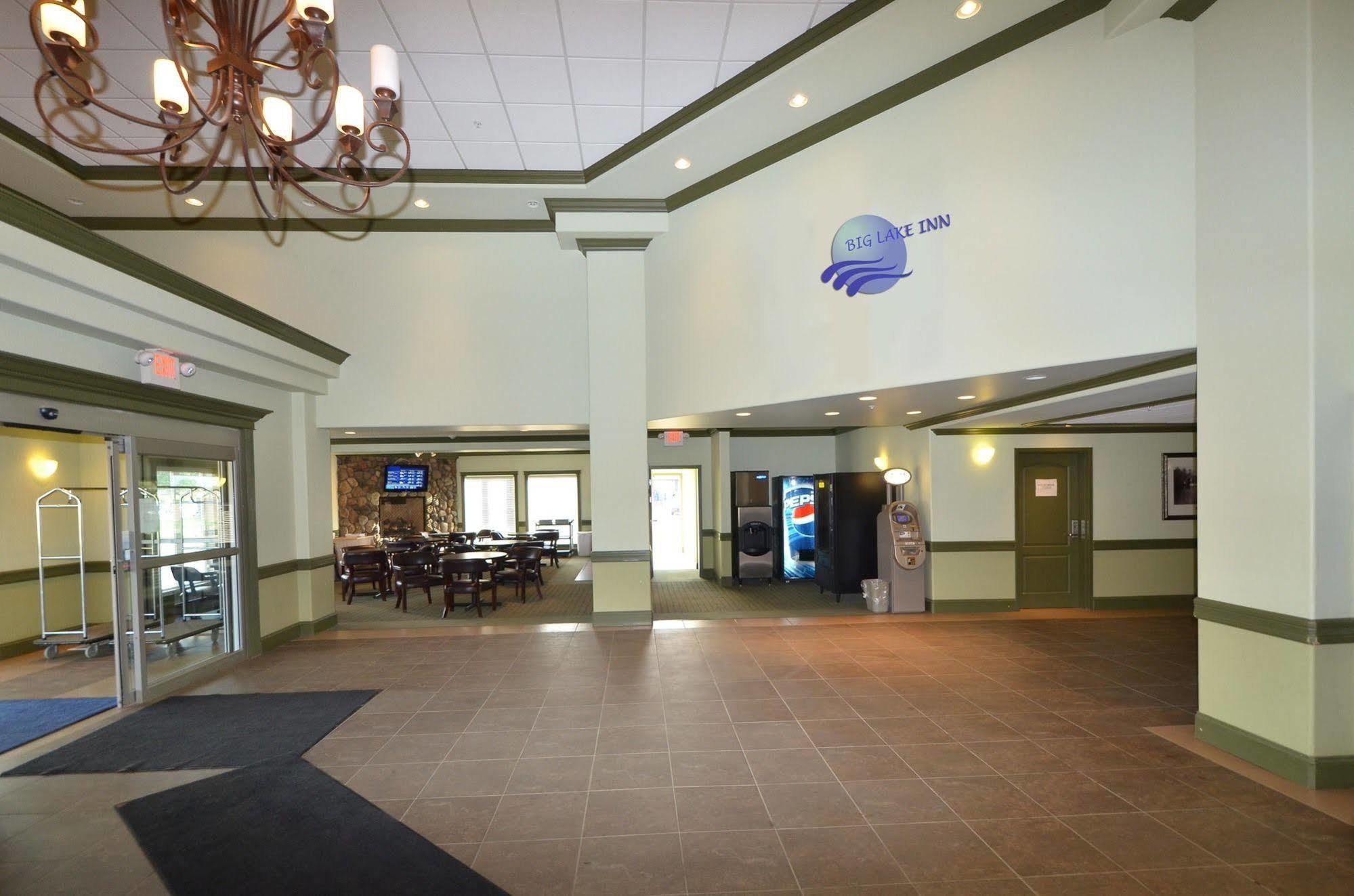 Big Lake Inn Slave Lake Exterior photo